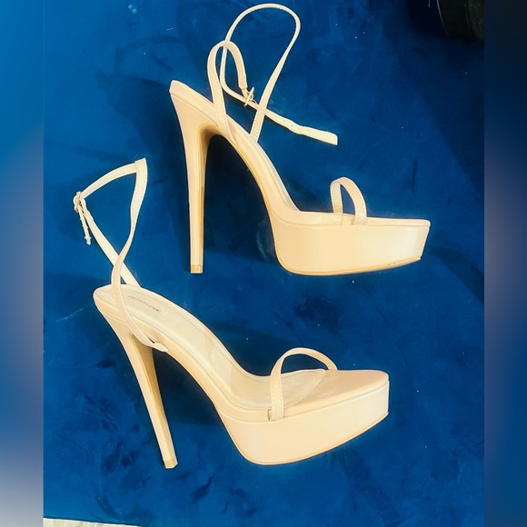 PrettyLittleThing NUDE Platform Strappy High Heels - Picture 8 of 10